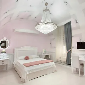 Domus Rosa Bed & Breakfast